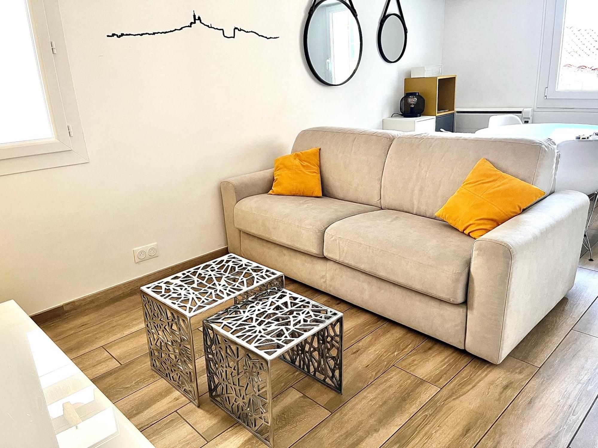 • Le Soleil Du Panier • Coeur Historique Apartment มาร์กเซย ภายนอก รูปภาพ