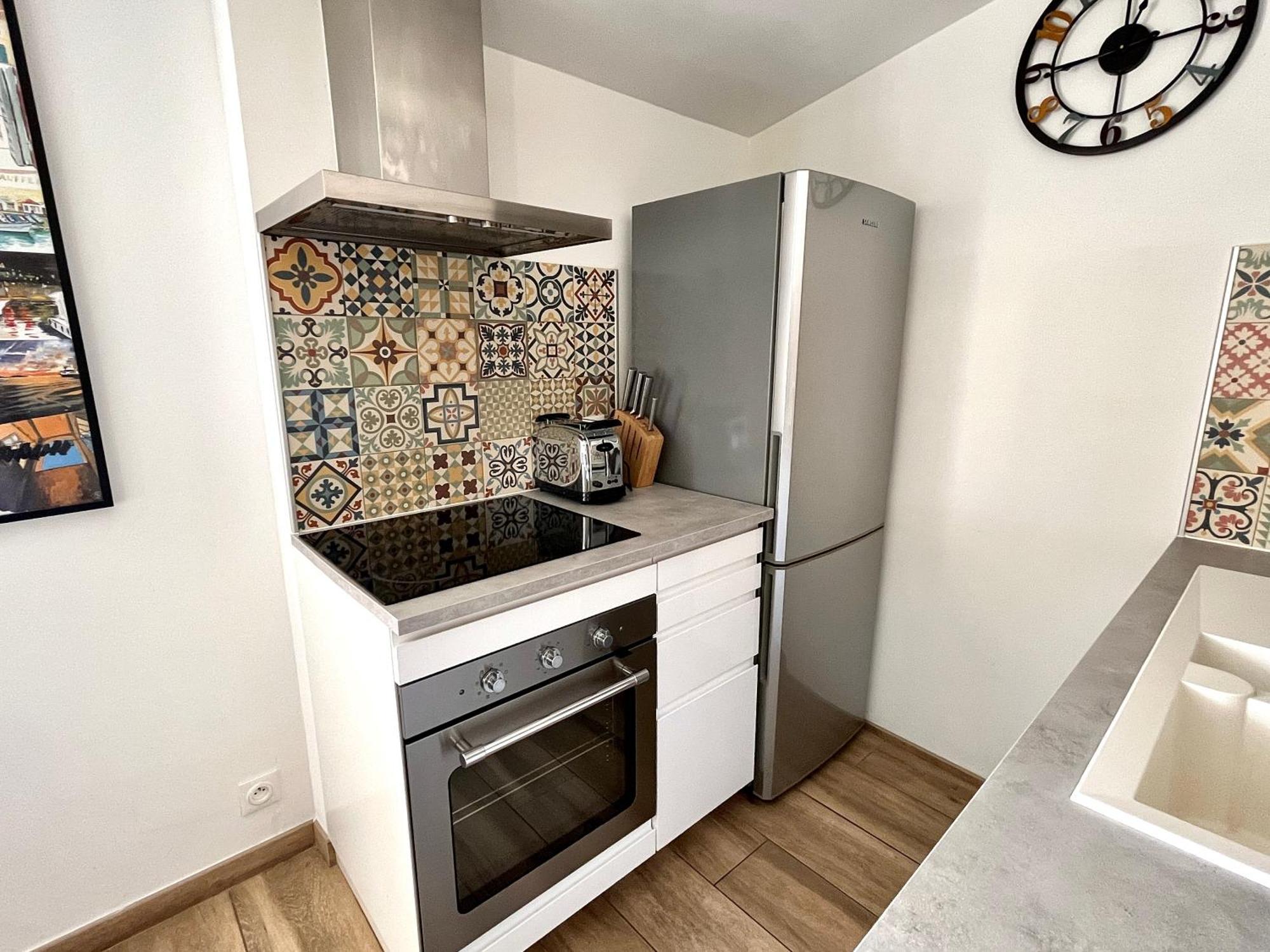 • Le Soleil Du Panier • Coeur Historique Apartment มาร์กเซย ภายนอก รูปภาพ