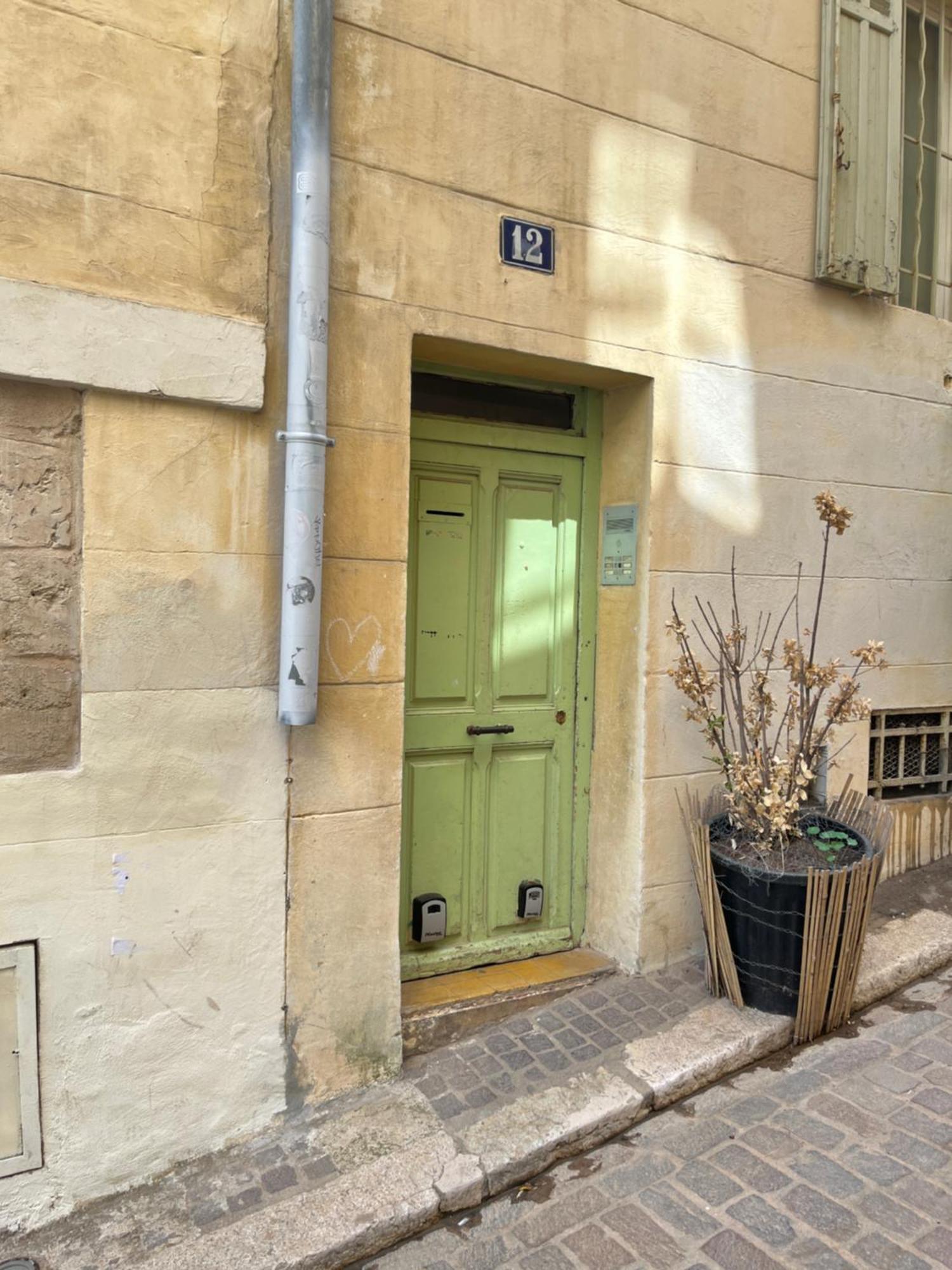 • Le Soleil Du Panier • Coeur Historique Apartment มาร์กเซย ภายนอก รูปภาพ